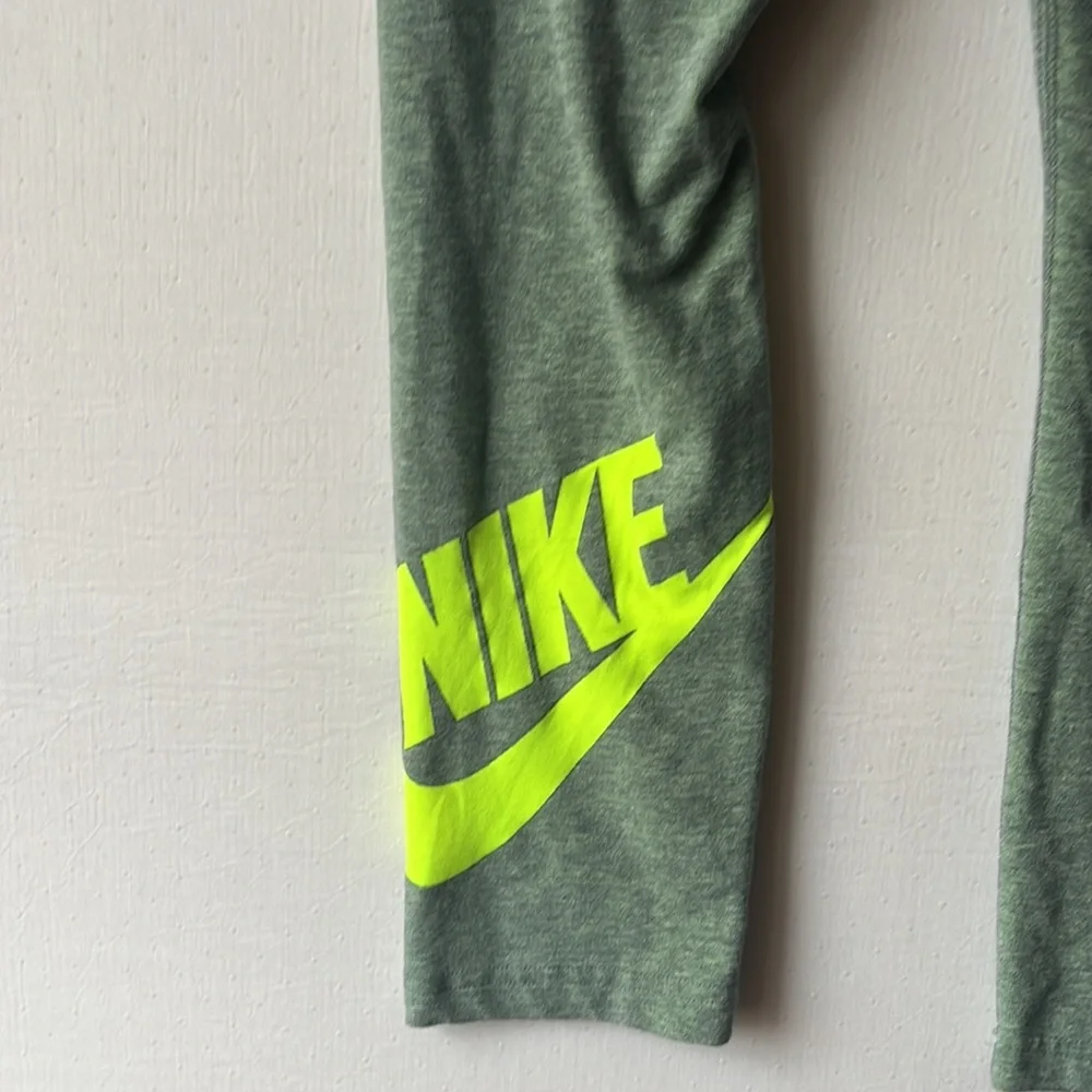 Nike Leggings - Picture 3 of 6